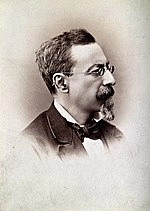 Alfonso L. Herrera